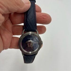 Men’s Versace Palazzo Empire blue/gray quartz 43mm watch made in Italy
